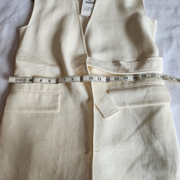 Zara NWT XS-S oversized linen blend vest, off white - Picture 11 of 12